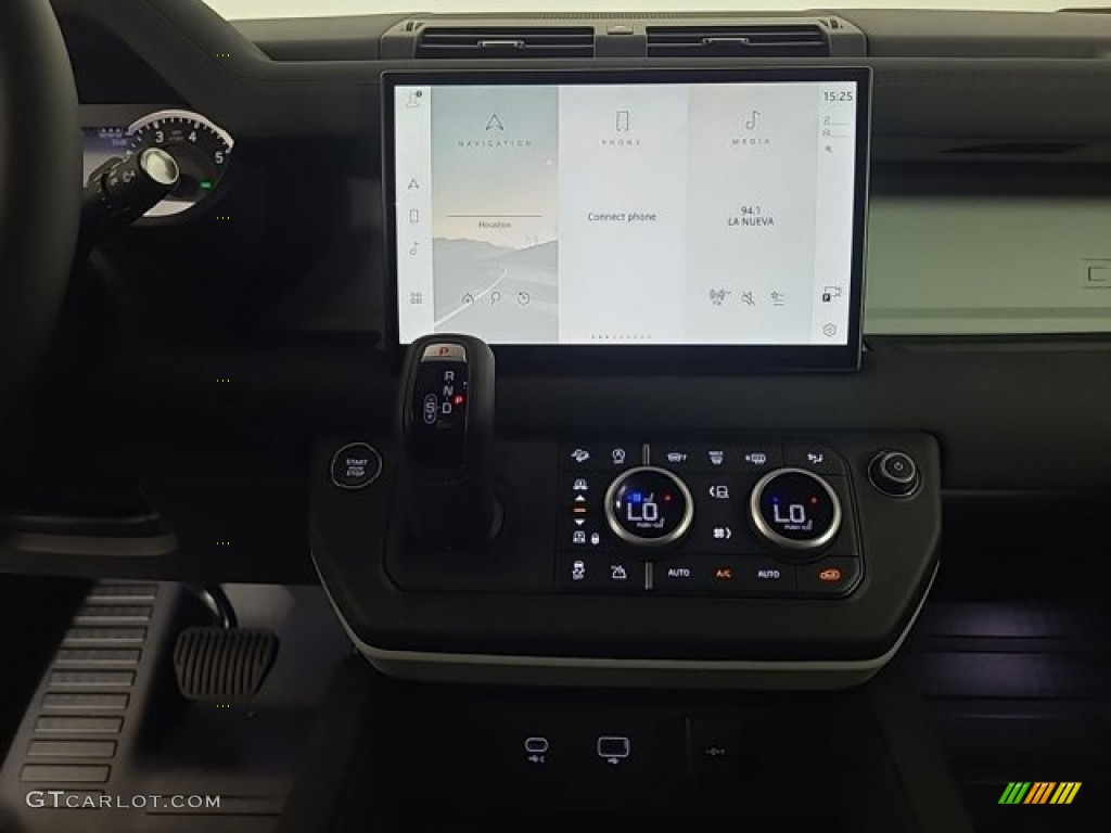2023 Land Rover Defender 130 SE Controls Photo #146430911