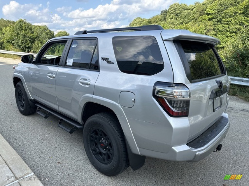 2023 4Runner TRD Off Road Premium 4x4 - Classic Silver Metallic / Black photo #2