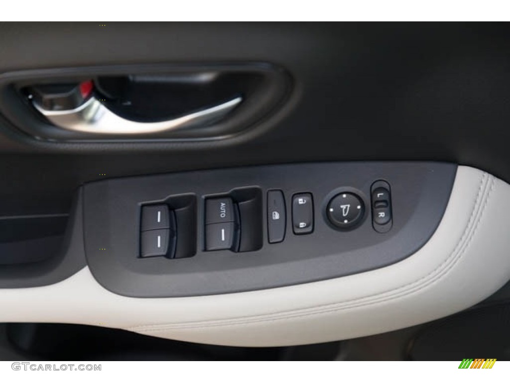 2024 Honda HR-V LX Controls Photo #146431514