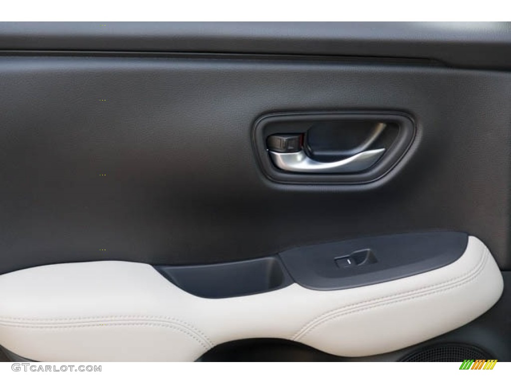 2024 Honda HR-V LX Gray Door Panel Photo #146431526