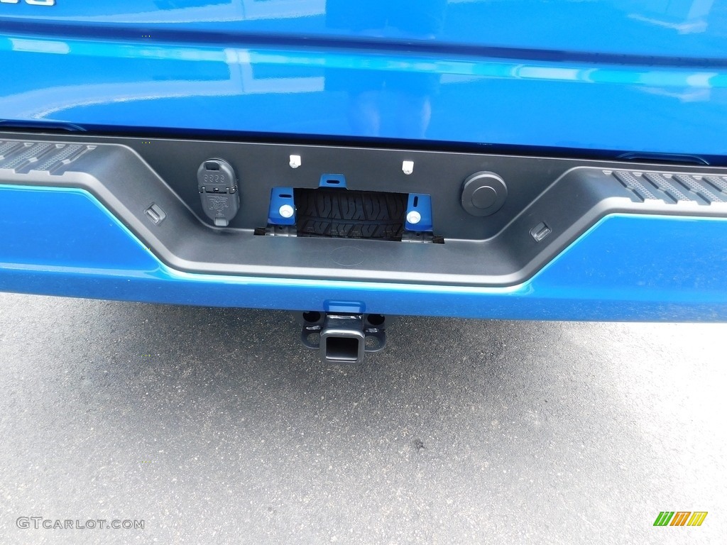 2024 Silverado 1500 Custom Crew Cab 4x4 - Glacier Blue Metallic / Jet Black photo #15