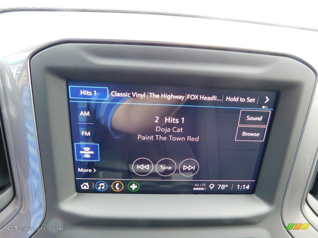 2024 Chevrolet Silverado 1500 Custom Crew Cab 4x4 Controls Photo #146432195