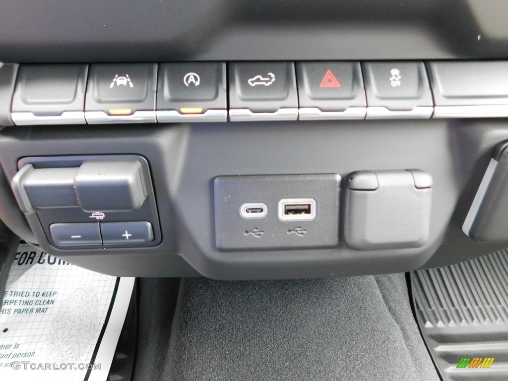 2024 Chevrolet Silverado 1500 Custom Crew Cab 4x4 Controls Photo #146432253