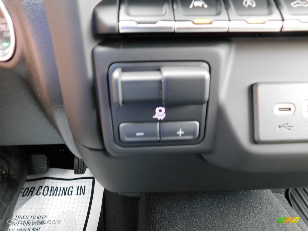 2024 Silverado 1500 Custom Crew Cab 4x4 - Glacier Blue Metallic / Jet Black photo #37