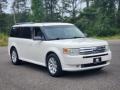 2009 White Suede Clearcoat Ford Flex SE  photo #2