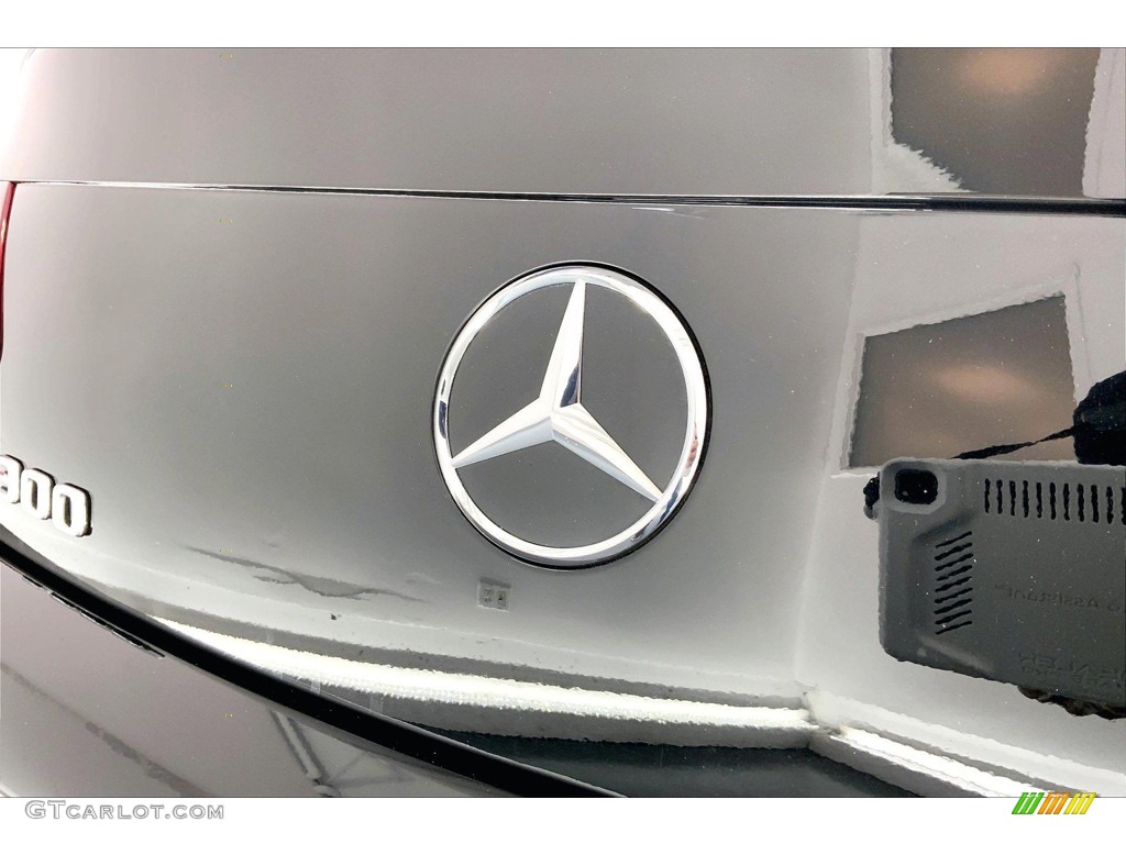 2020 C 300 Sedan - Black / Black photo #7