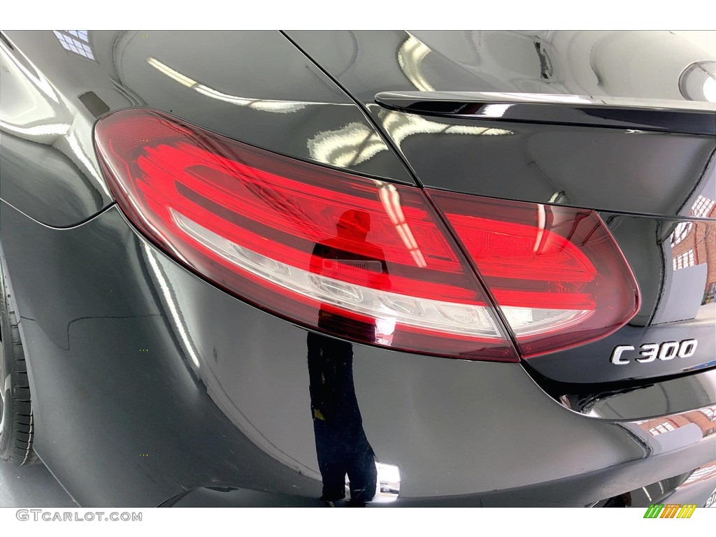 2020 C 300 Sedan - Black / Black photo #29