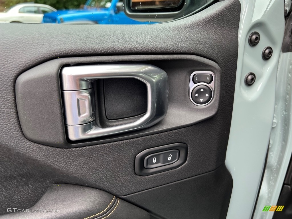 2024 Jeep Wrangler 4-Door Sahara 4x4 Door Panel Photos
