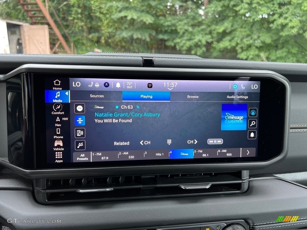 2024 Jeep Wrangler 4-Door Sahara 4x4 Controls Photo #146436688