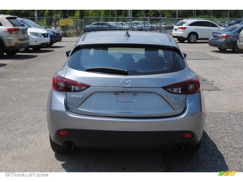2014 MAZDA3 i Grand Touring 5 Door - Liquid Silver Metallic / Black photo #4