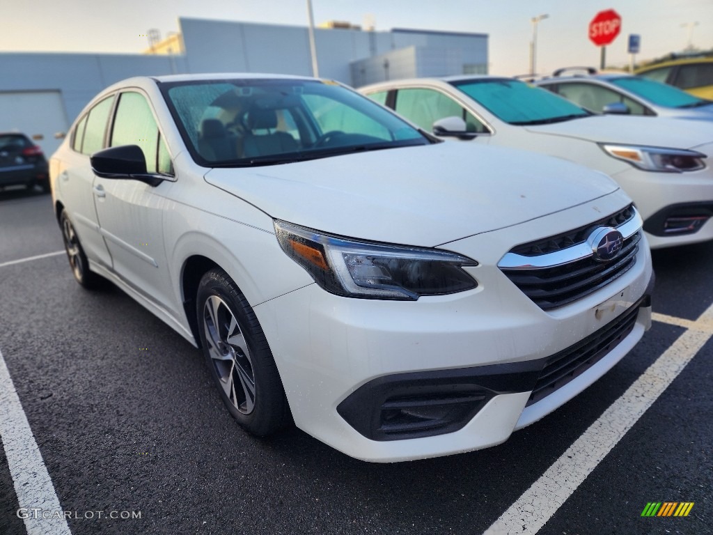 2020 Legacy 2.5i - Crystal White Pearl / Titanium Gray photo #2