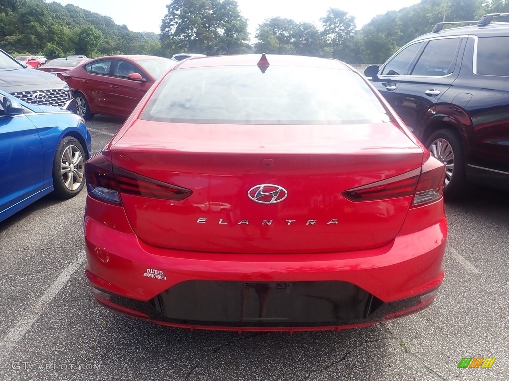 2020 Elantra Value Edition - Scarlet Red Pearl / Black photo #3