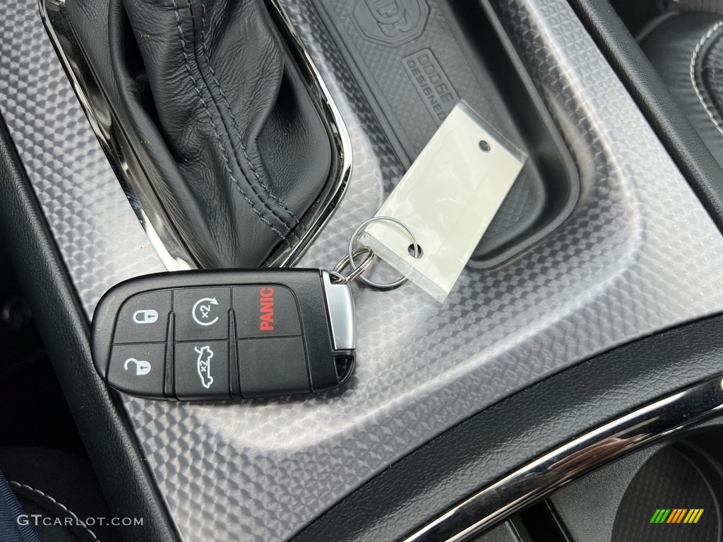 2022 Dodge Charger SRT Hellcat Widebody Keys Photos