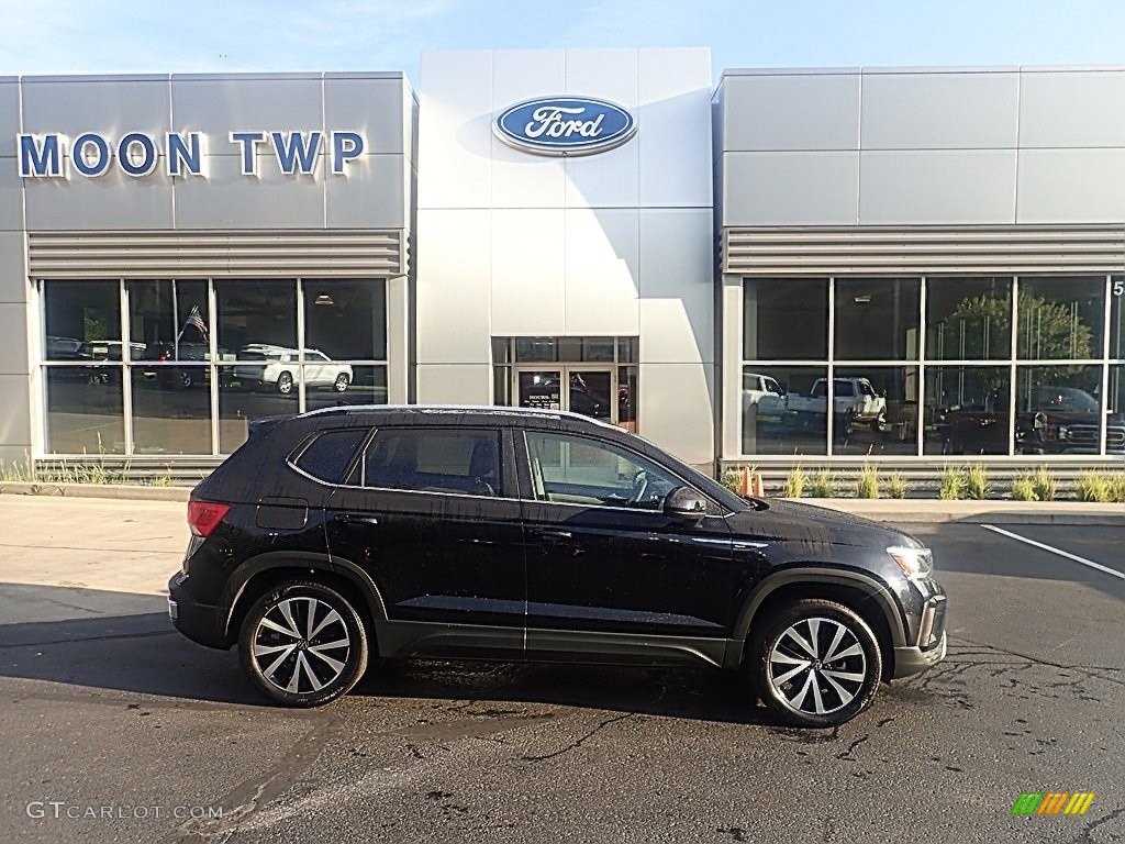 2022 Taos SE 4Motion - Deep Black Pearl / Black photo #1