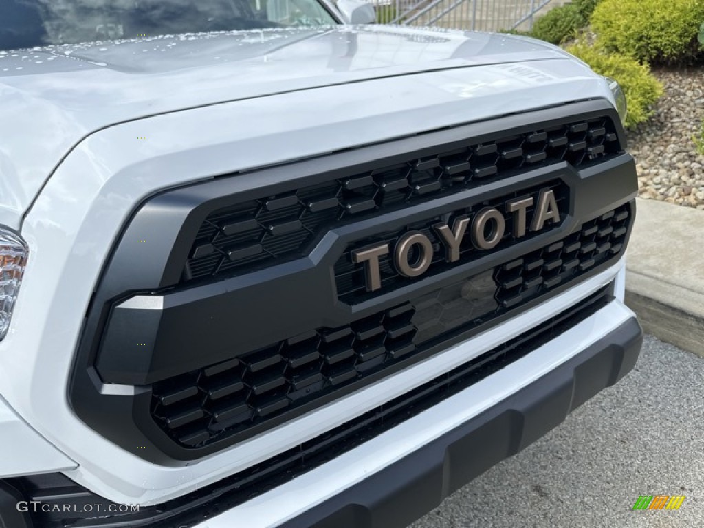 2023 Toyota Tacoma Trail Edition Double Cab 4x4 Marks and Logos Photo #146442982