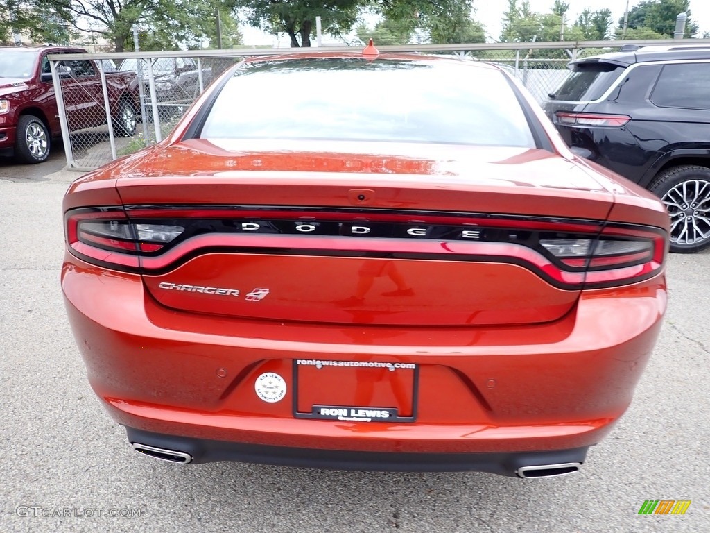 2023 Charger SXT AWD - Sinamon Stick / Black photo #6