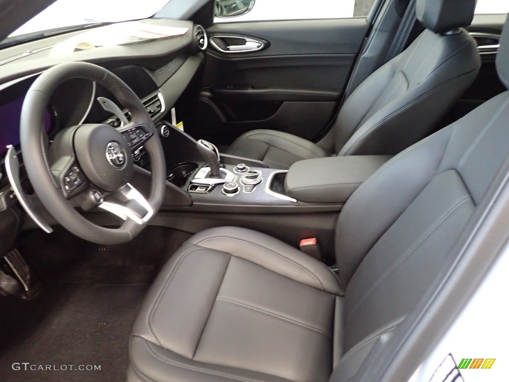 Black Interior 2024 Alfa Romeo Giulia Sprint AWD Photo #146444495