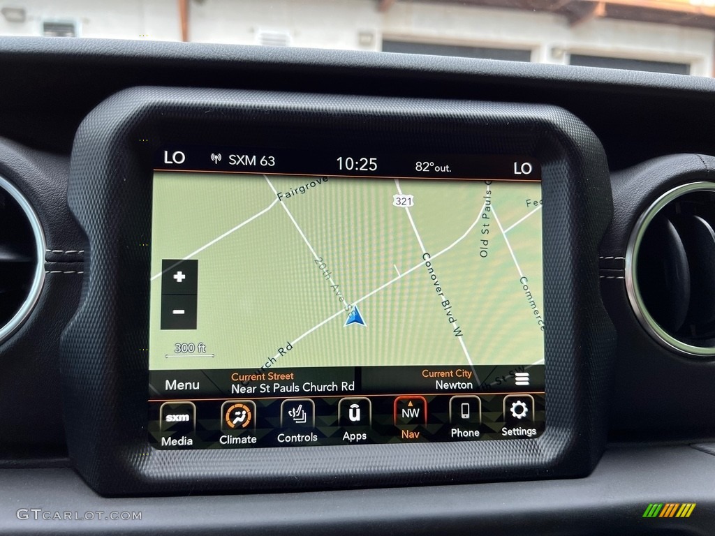 2023 Jeep Gladiator Overland 4x4 Navigation Photos