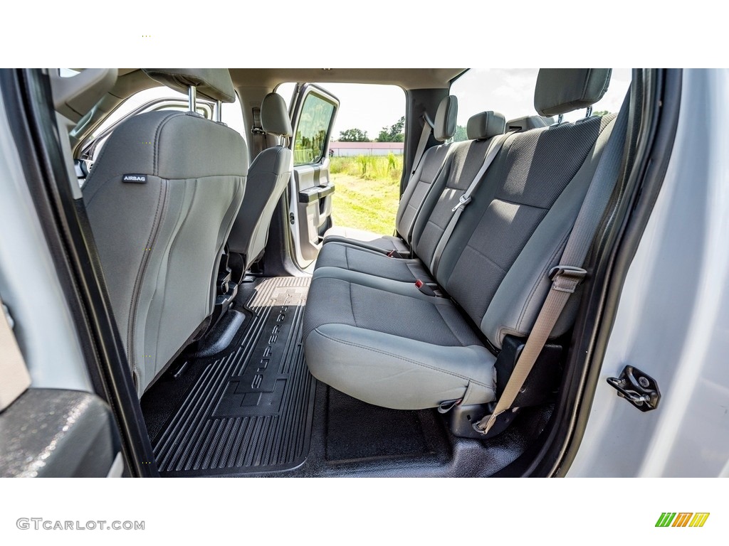 2019 F350 Super Duty XL Crew Cab 4x4 - Oxford White / Earth Gray photo #20