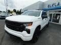 Summit White - Silverado 1500 Custom Crew Cab 4x4 Photo No. 2