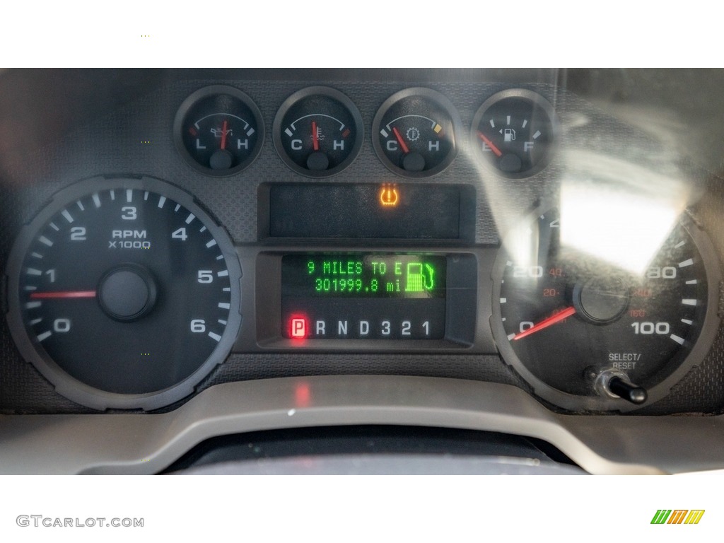 2008 F350 Super Duty XLT Crew Cab 4x4 - Oxford White / Camel photo #27
