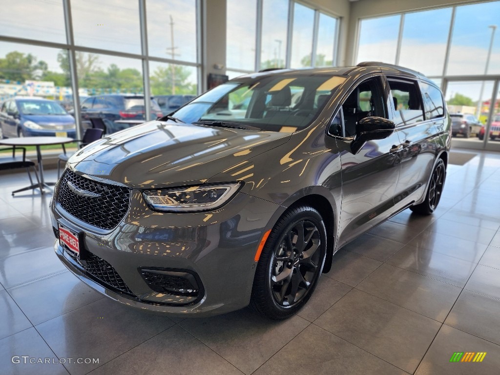 Ceramic Gray Chrysler Pacifica