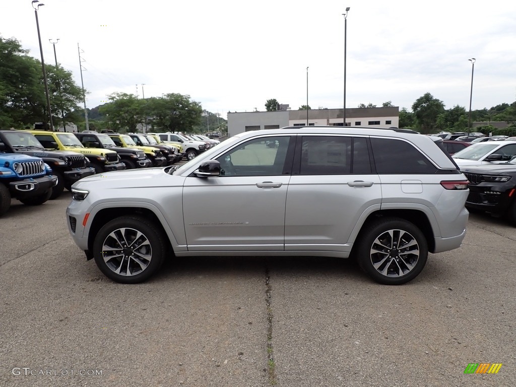 Silver Zynith 2023 Jeep Grand Cherokee Overland 4x4 Exterior Photo #146446586