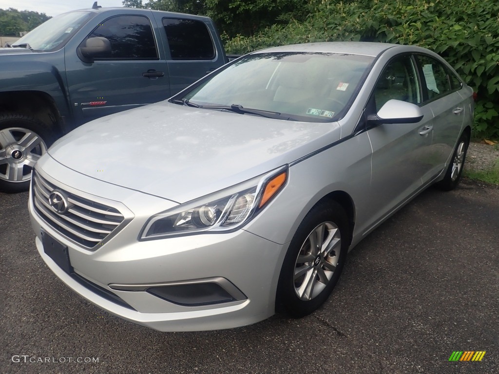 2017 Sonata SE - Symphony Silver / Gray photo #1