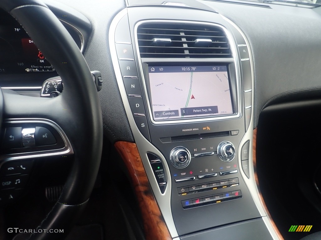 2020 Lincoln Nautilus Reserve AWD Controls Photos