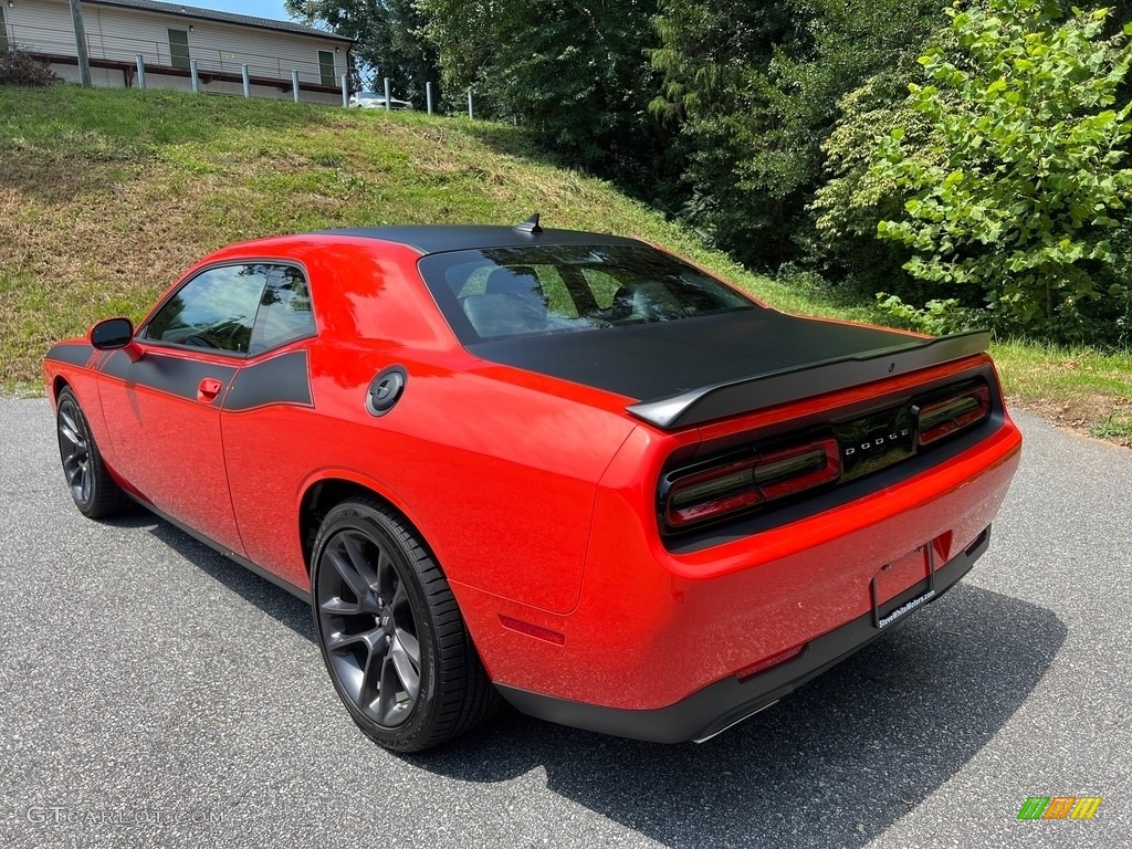 2022 Challenger T/A - Go Mango / Black photo #8