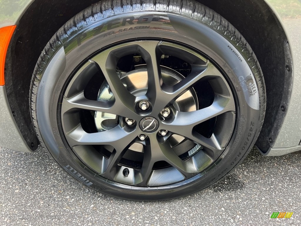 2023 Chrysler Pacifica Touring L S Appearance Package Wheel Photos