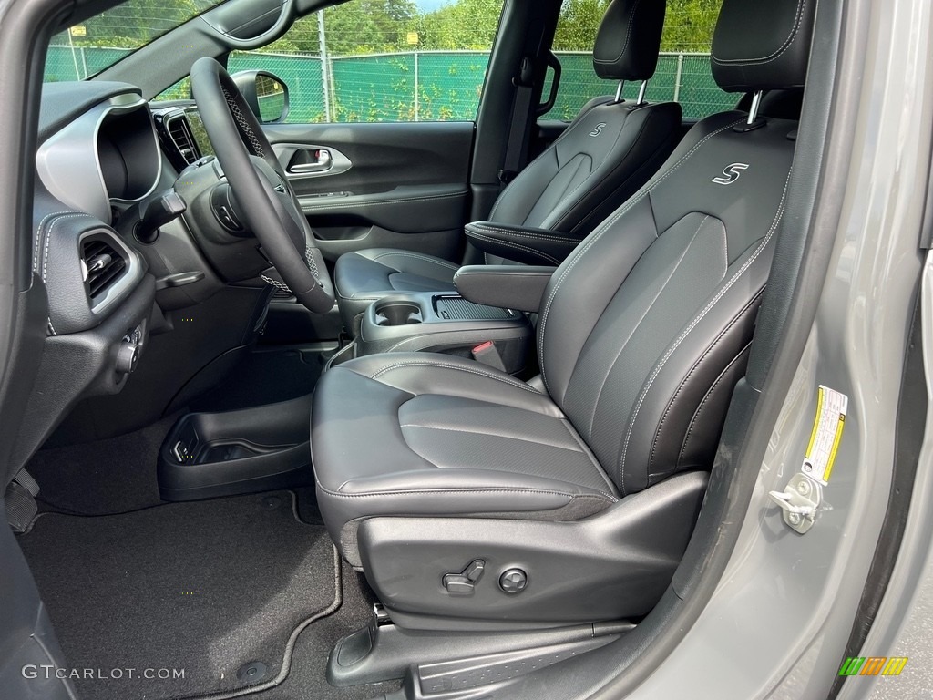 Black Interior 2023 Chrysler Pacifica Touring L S Appearance Package Photo #146448809