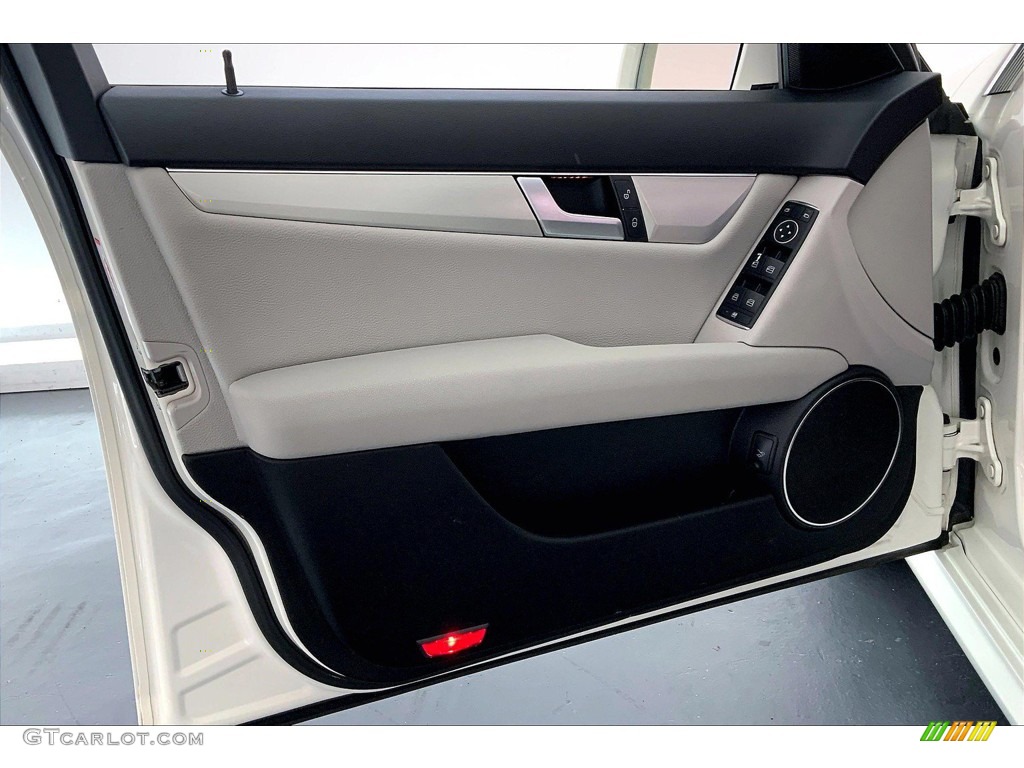 2012 C 250 Sport - Arctic White / Ash photo #25