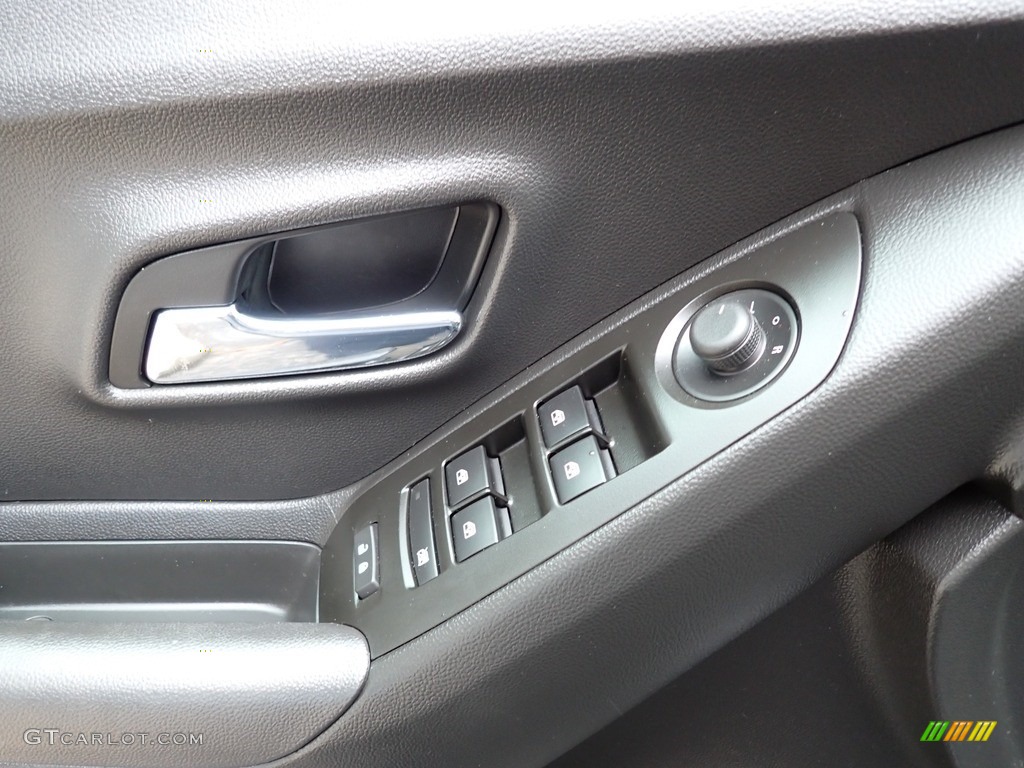 2020 Trax LS AWD - Mosaic Black Metallic / Jet Black photo #14