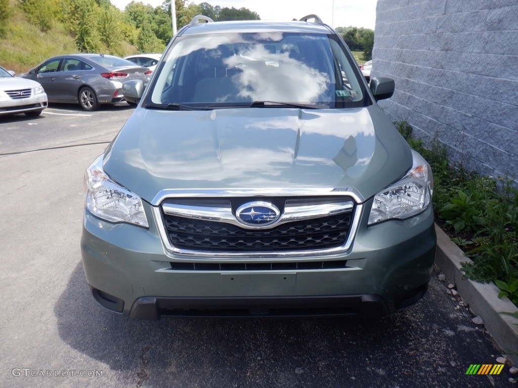 2015 Forester 2.5i Premium - Jasmine Green Metallic / Gray photo #5
