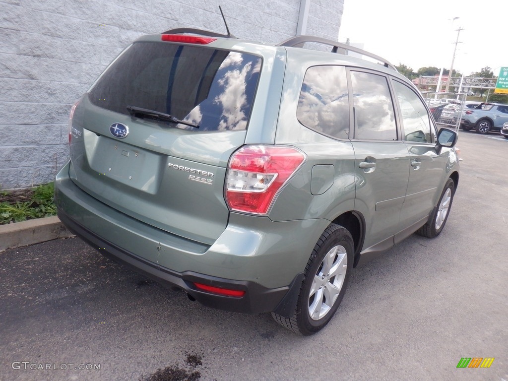 2015 Forester 2.5i Premium - Jasmine Green Metallic / Gray photo #8