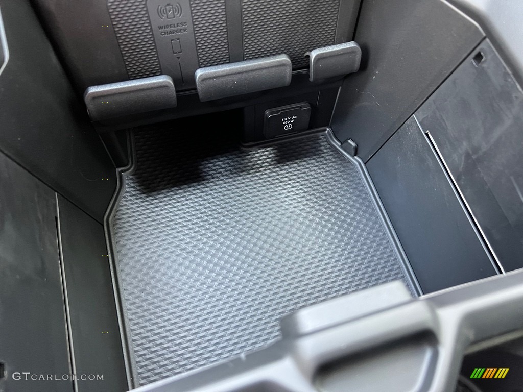 2023 1500 Limited Crew Cab 4x4 - Delmonico Red Pearl / Black photo #32