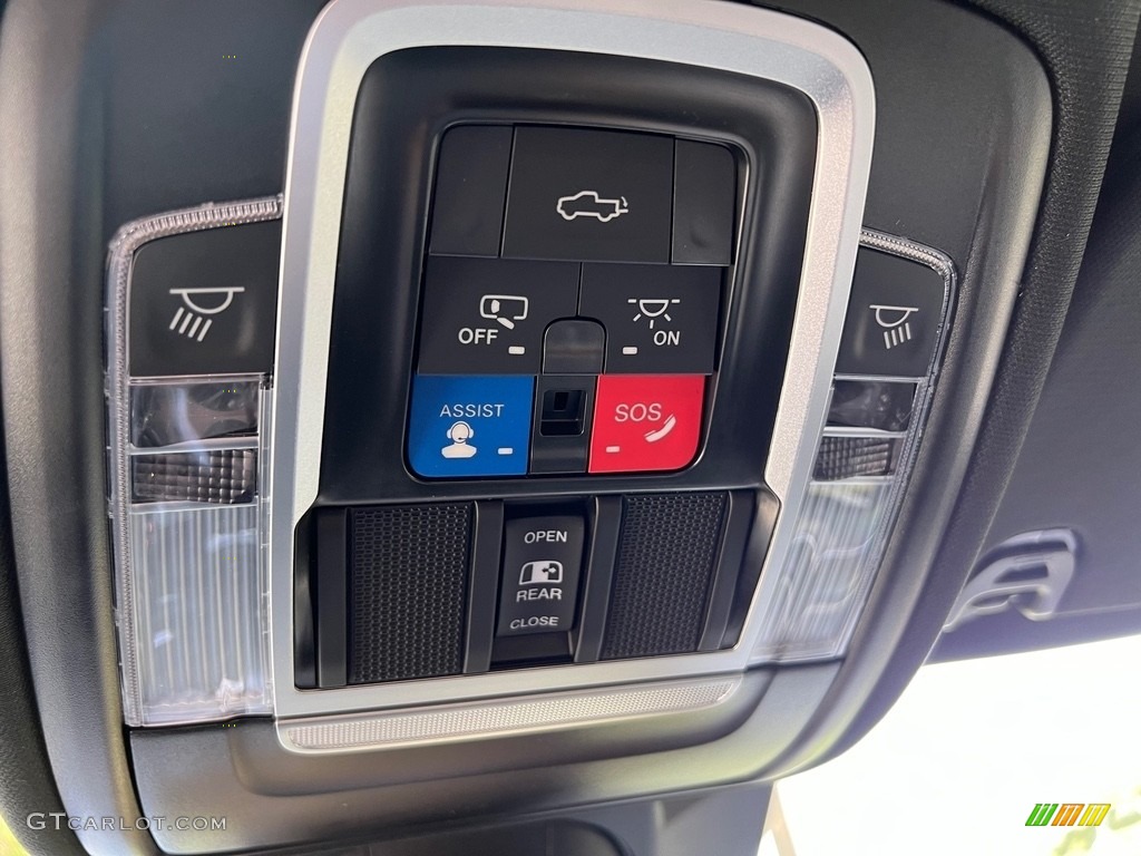 2023 1500 Limited Crew Cab 4x4 - Delmonico Red Pearl / Black photo #36