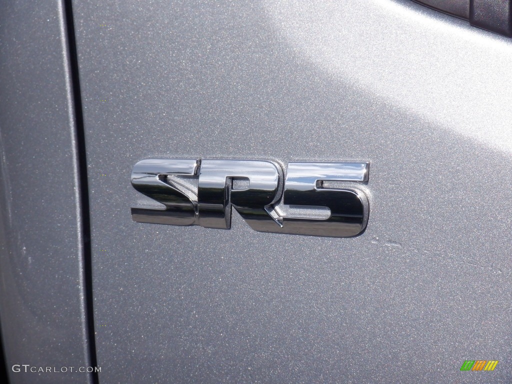 2017 Tacoma SR5 Double Cab 4x4 - Silver Sky Metallic / Cement Gray photo #11