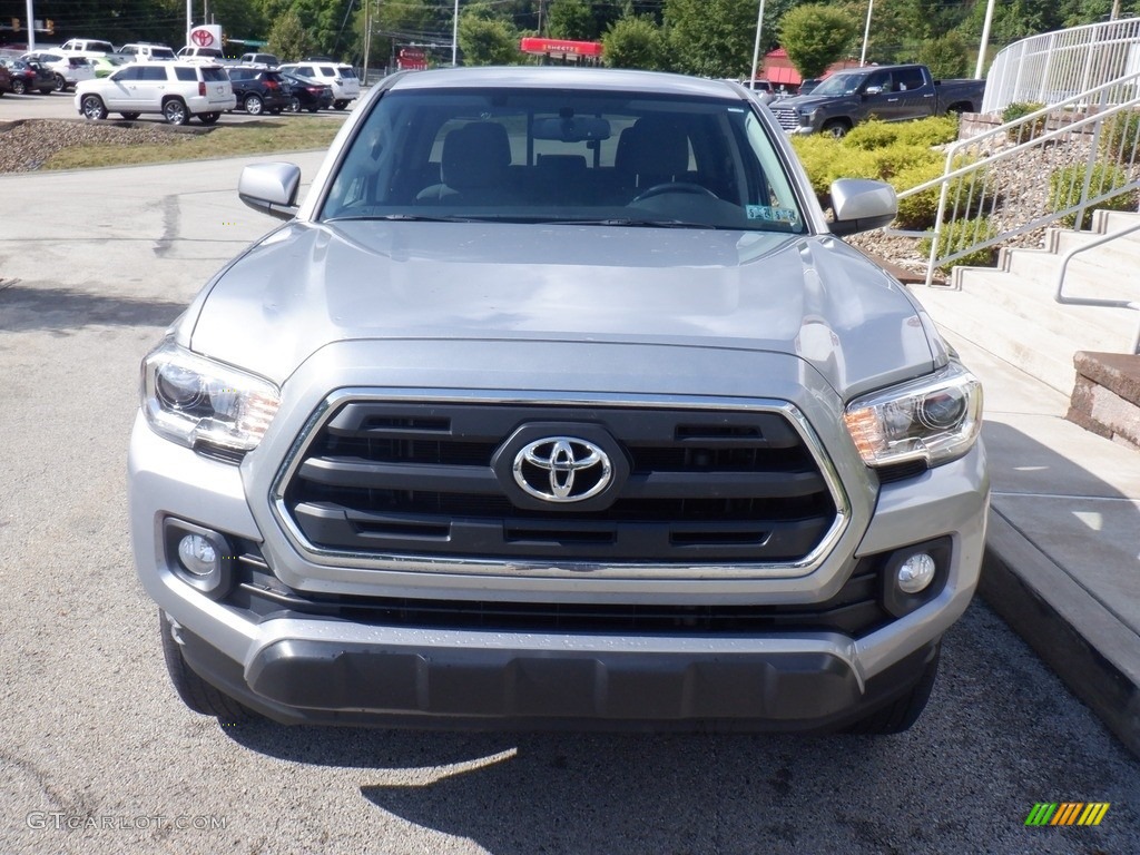 2017 Tacoma SR5 Double Cab 4x4 - Silver Sky Metallic / Cement Gray photo #12