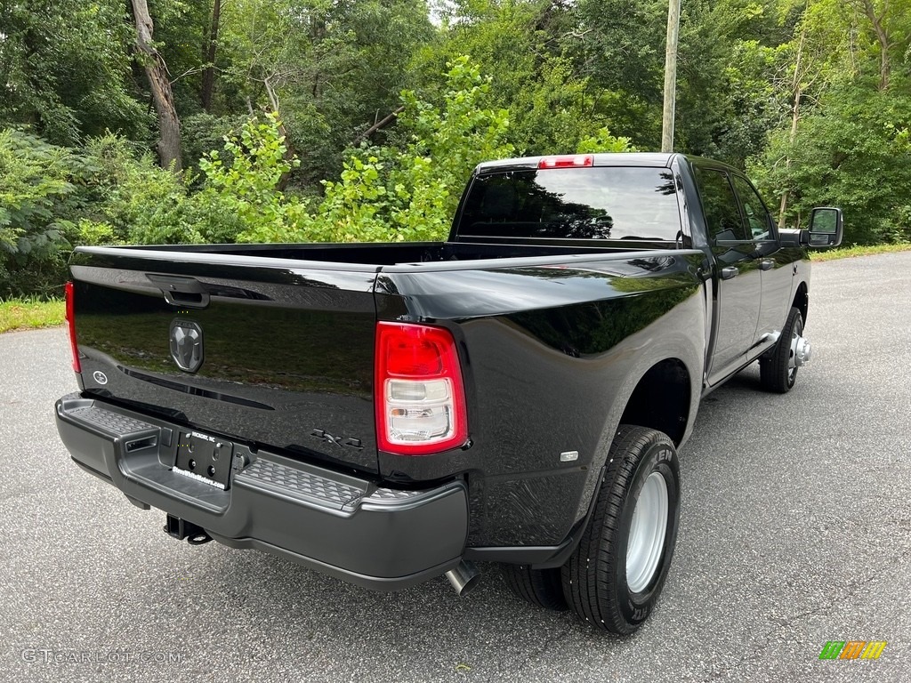 2023 3500 Tradesman Crew Cab 4x4 - Diamond Black Crystal Pearl / Diesel Gray/Black photo #6