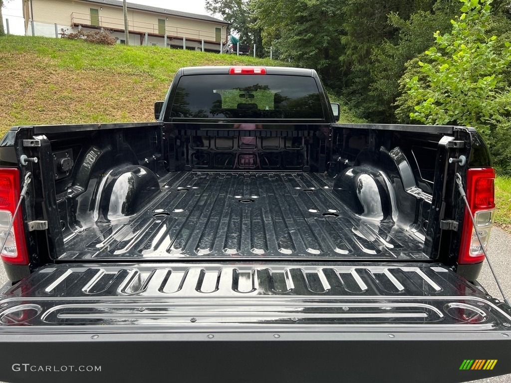2023 3500 Tradesman Crew Cab 4x4 - Diamond Black Crystal Pearl / Diesel Gray/Black photo #8