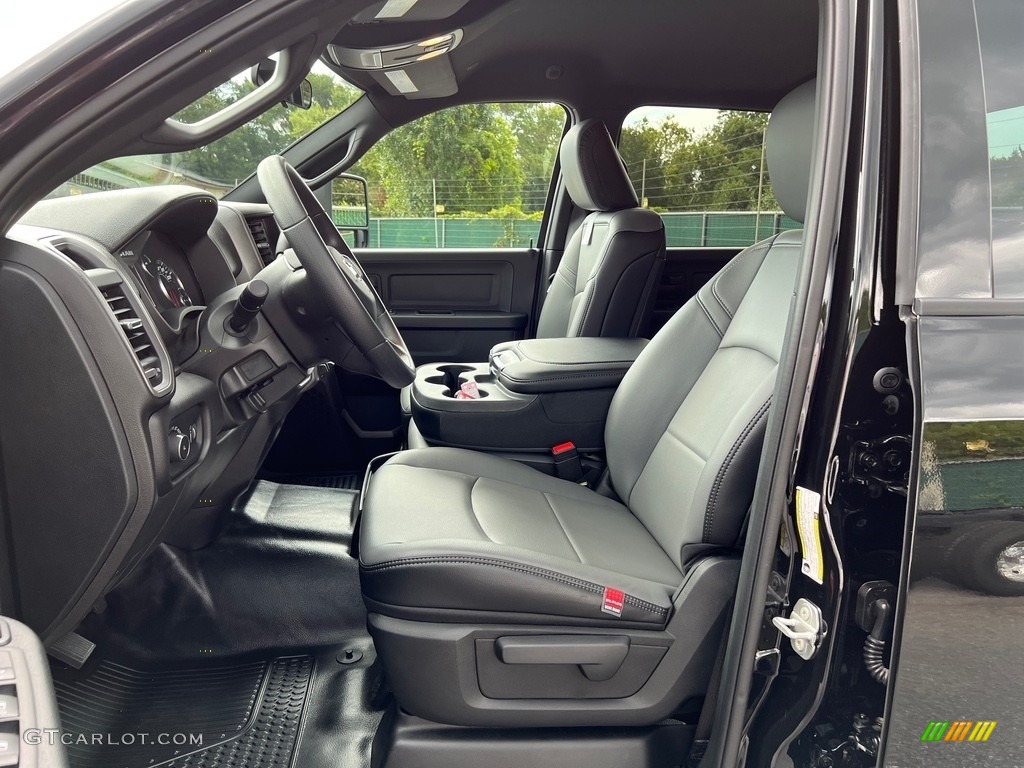 2023 3500 Tradesman Crew Cab 4x4 - Diamond Black Crystal Pearl / Diesel Gray/Black photo #11