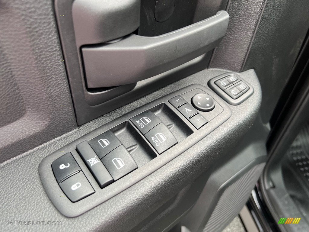 2023 3500 Tradesman Crew Cab 4x4 - Diamond Black Crystal Pearl / Diesel Gray/Black photo #12