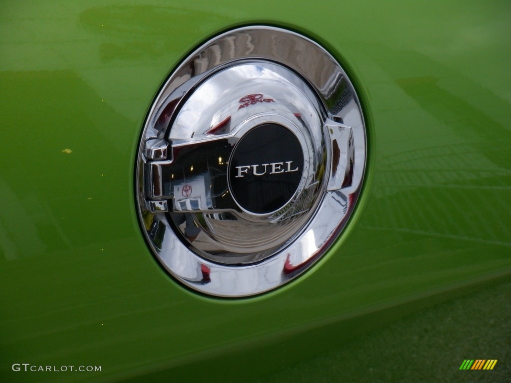 2011 Challenger SRT8 392 - Green with Envy / Dark Slate Gray photo #22