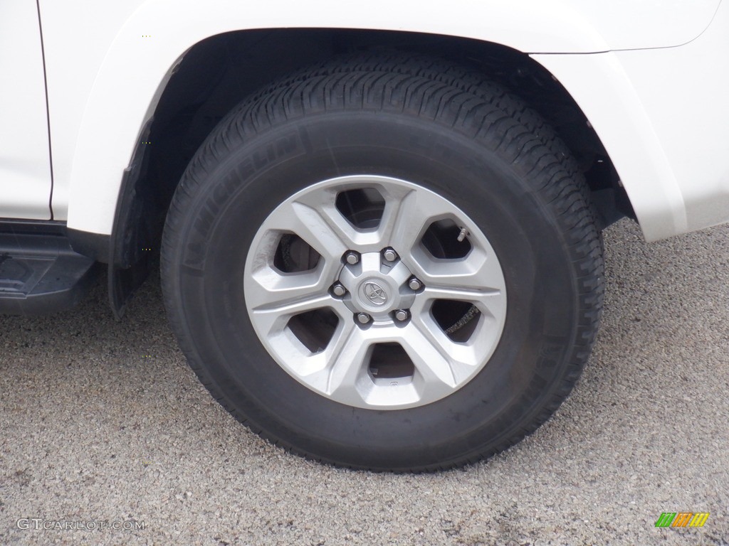 2016 4Runner SR5 4x4 - Super White / Sand Beige photo #14