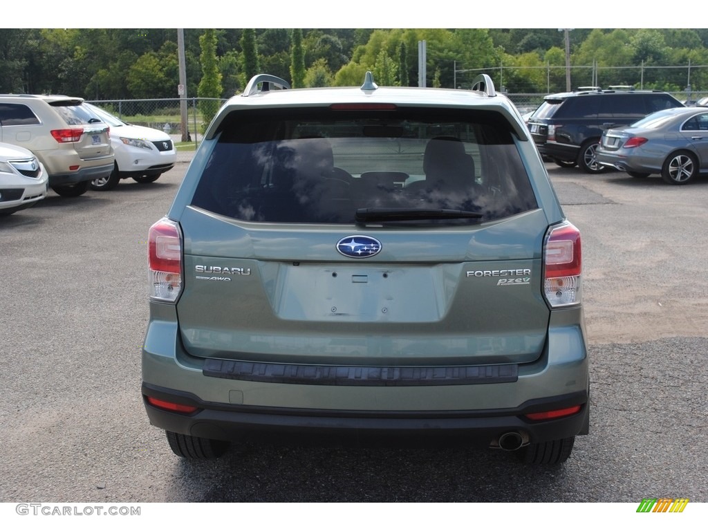 2017 Forester 2.5i Limited - Jasmine Green Metallic / Gray photo #5