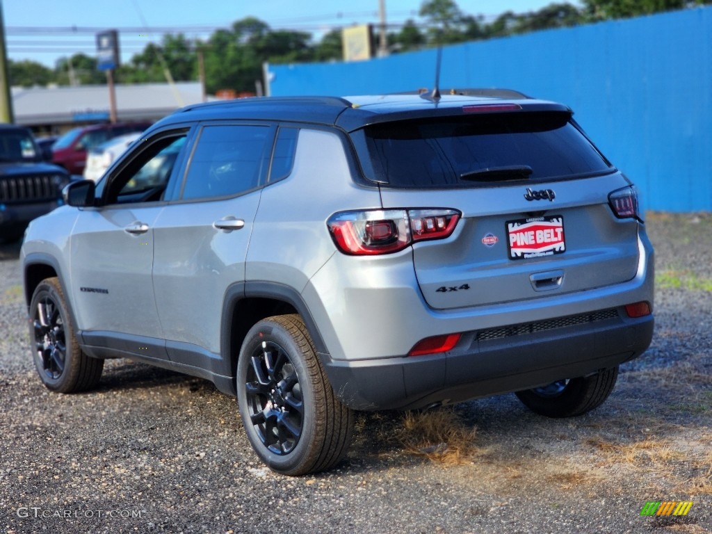 2023 Compass Latitude 4x4 - Billet Silver Metallic / Black photo #4