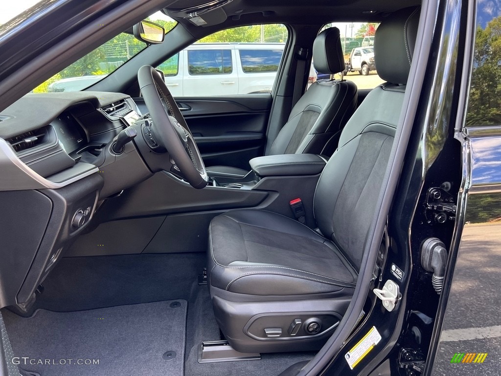 2023 Jeep Grand Cherokee Altitude 4x4 Front Seat Photo #146456567
