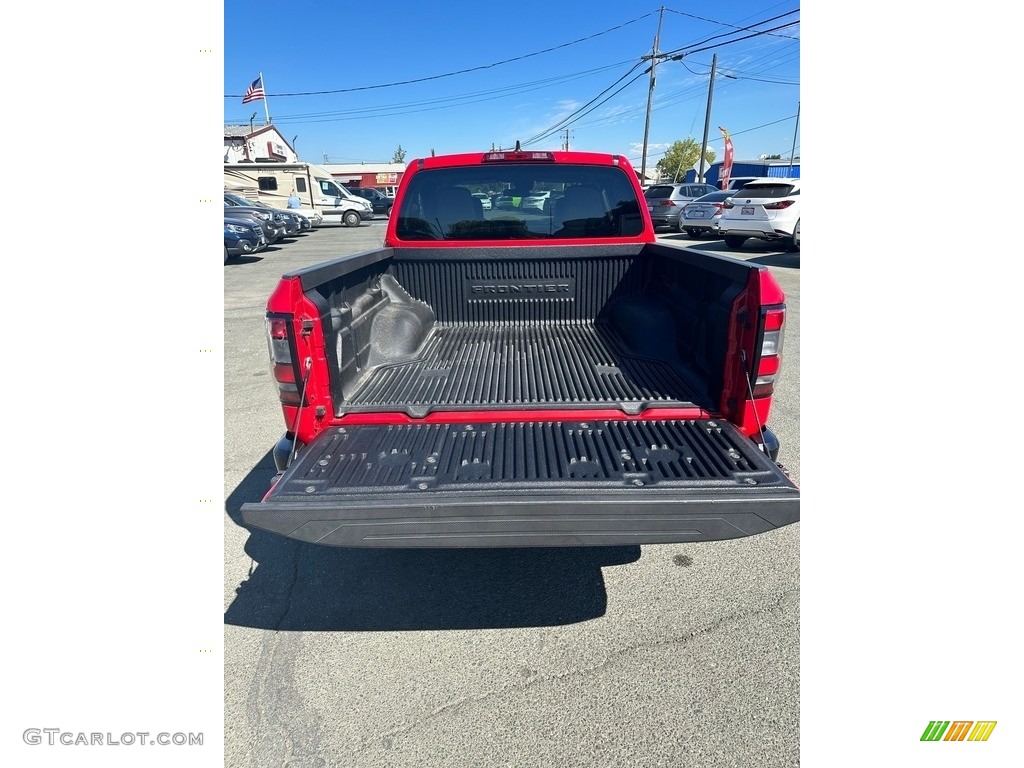 2022 Frontier S Crew Cab 4x4 - Red Alert / Charcoal photo #7